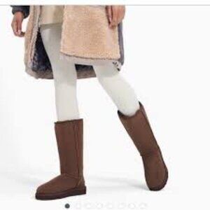 UGG Classic Tall Women Boots Size 9